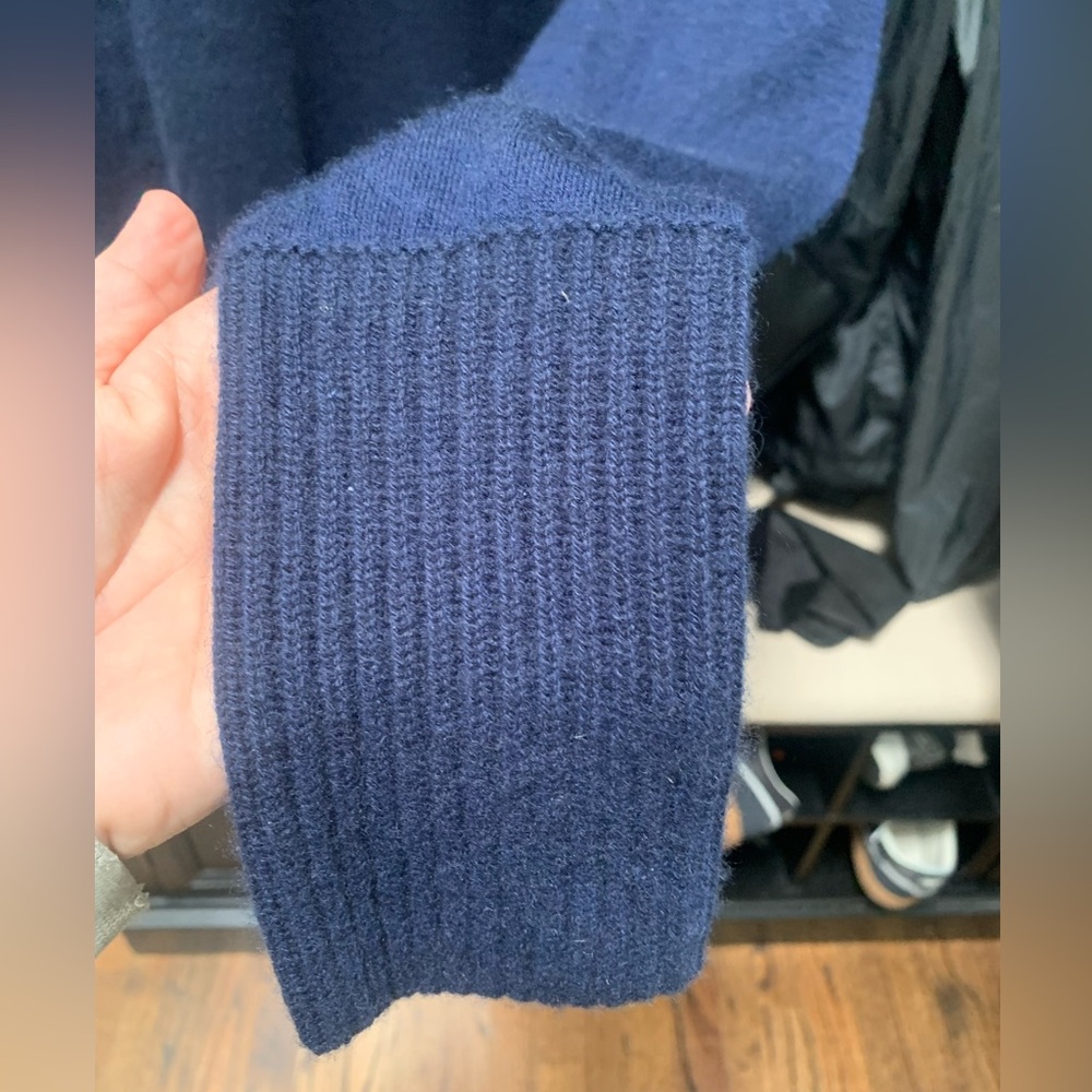 Veronica Beard 100% Cashmere Navy Cowl turtleneck sweater size M - Picture 4 of 9